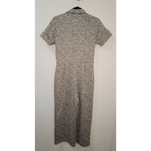 Free People Ellie Zip Front Palm Print Jumpsuit in Color Moss Size Small - Picture 3 of 12